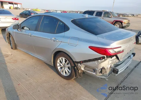 2025 Toyota Camry Le из США, поврежденный, VIN 4T1DAACK6SU630890